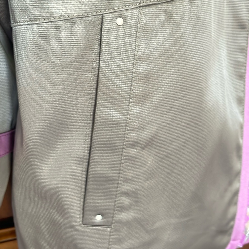 Tail Zip Front Active Jacket Size M - image 3